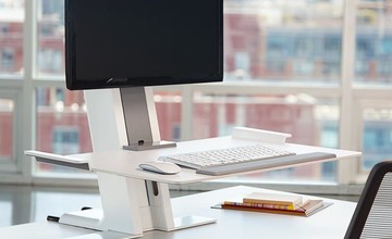 Chcete ergonomické výškově nastavitelné pracoviště a přitom se nechcete zbavovat současného stolu? 